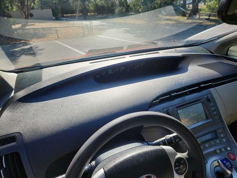 Used 2014 Toyota Prius Three FWD image 17