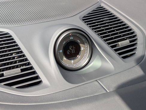 New 2026 Porsche Cayenne Turbo AWD/4WD image 21