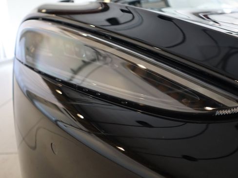 Used 2023 McLaren GT image 28