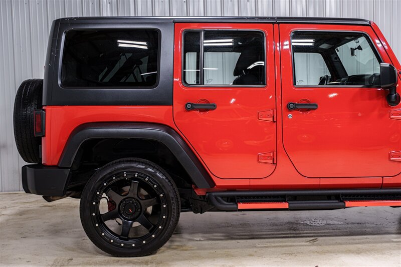 Used 2015 Jeep Wrangler Unlimited Sport w/ Connectivity Group AWD/4WD image 17