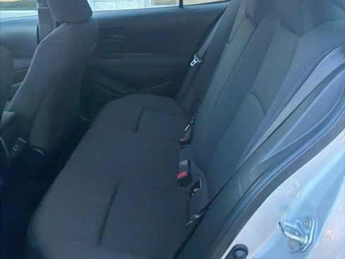 Used 2024 Toyota Corolla LE image 5