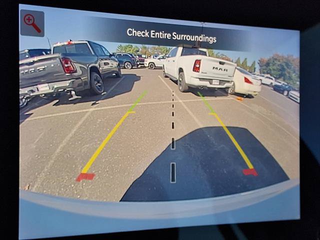 Certified 2024 Jeep Wagoneer 4WD image 30
