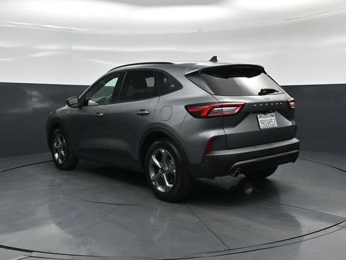 Used 2025 Ford Escape ST-Line w/ Tech Pack #1 FWD image 6