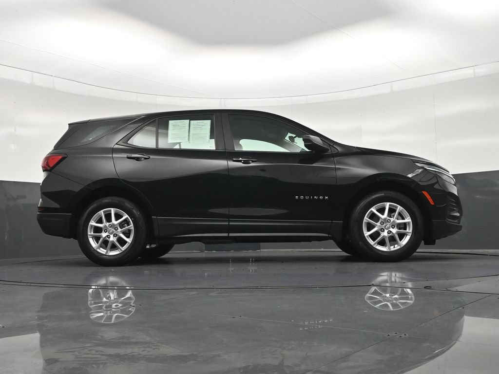 Used 2024 Chevrolet Equinox LS FWD image 29