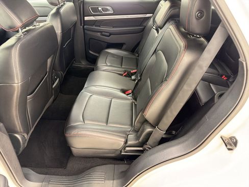 Used 2019 Ford Explorer Sport w/ Equipment Group 401A AWD/4WD image 15