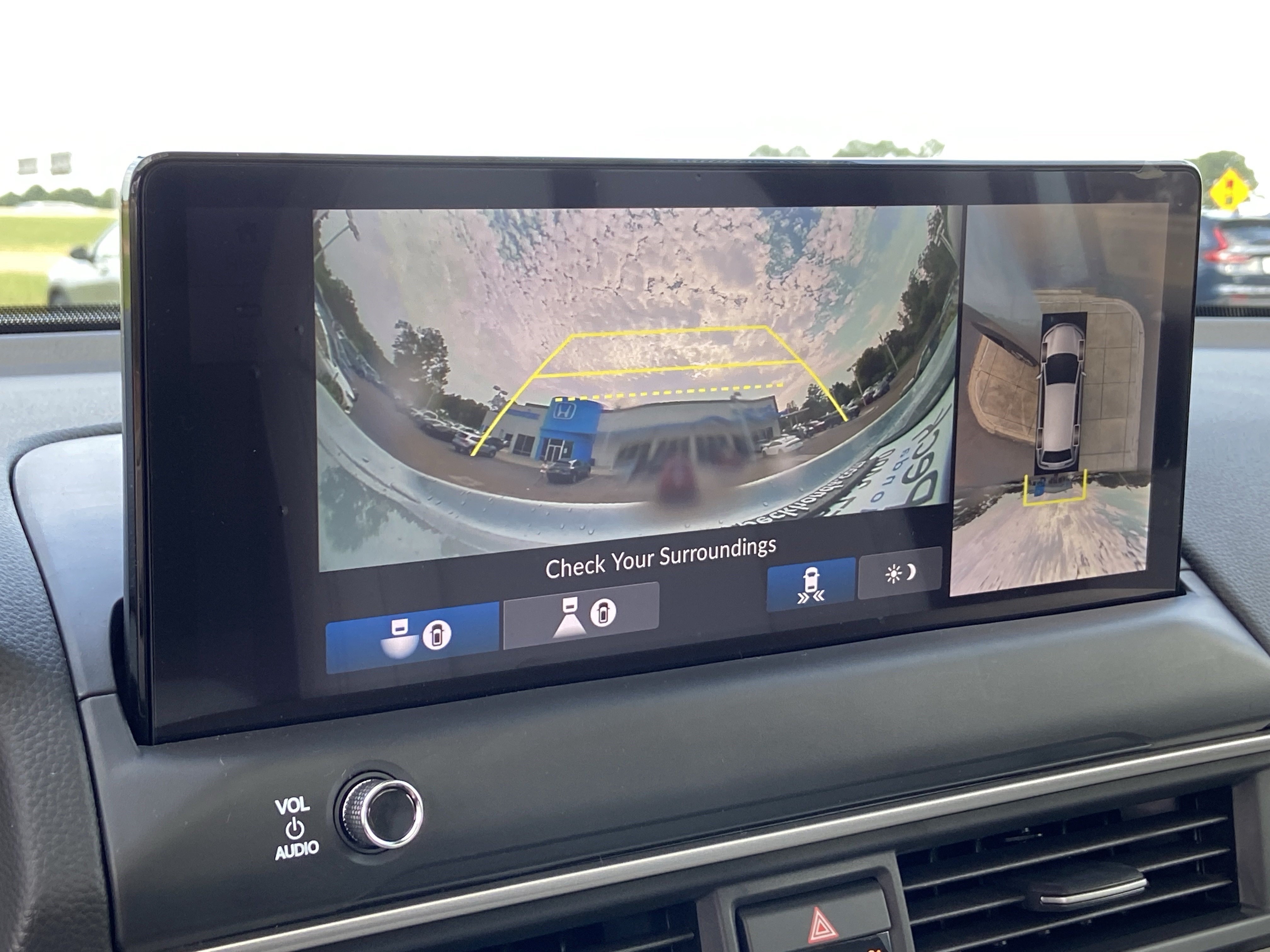 New 2026 Honda Pilot Touring image 30