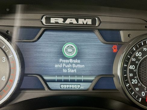 Used 2024 RAM 2500 Laramie w/ Safety Group image 19