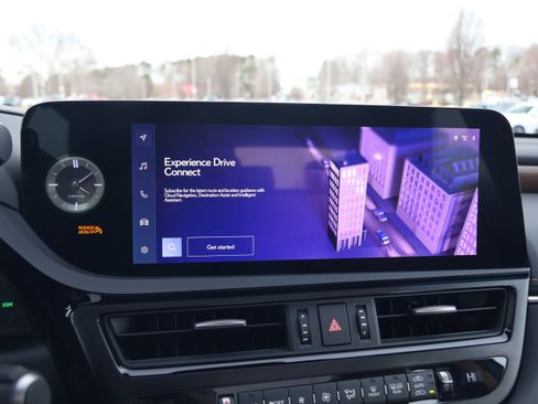 Certified 2024 Lexus ES 350 Ultra Luxury w/ Accessory Package (Z2) image 24