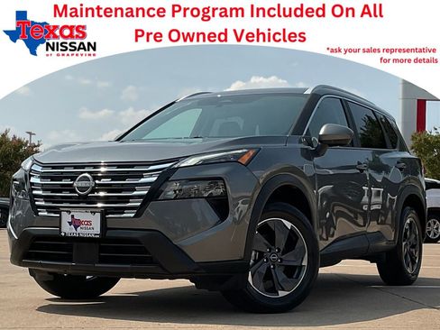 Used 2025 Nissan Rogue SV w/ SV Premium Package FWD image 1