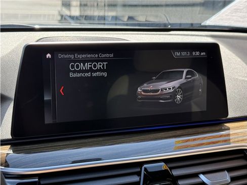 Used 2019 BMW 530i image 47