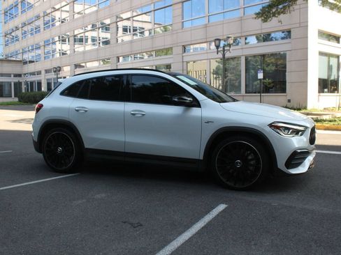 Used 2021 Mercedes-Benz GLA 35 AMG 4MATIC w/ Premium Package image 2