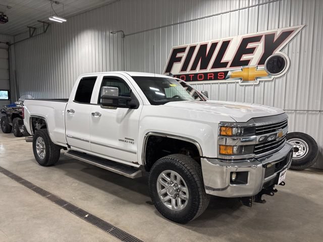 Used 2017 Chevrolet Silverado 2500 W/T w/ WT Convenience Package AWD/4WD image 4