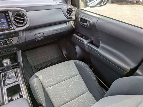 Used 2023 Toyota Tacoma TRD Sport image 17
