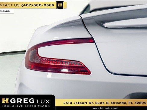 Used 2017 Aston Martin Vanquish S image 14