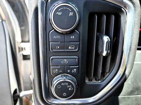 Used 2019 Chevrolet Silverado 1500 LT w/ All-Star Edition AWD/4WD image 19