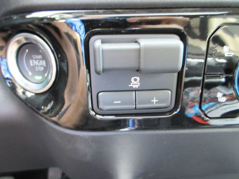 New 2026 GMC Sierra 1500 Elevation w/ Elevation Premium Package AWD/4WD image 20