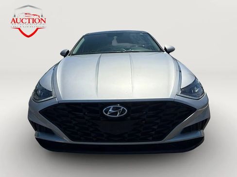 Used 2021 Hyundai Sonata SEL w/ Convenience Package FWD image 2