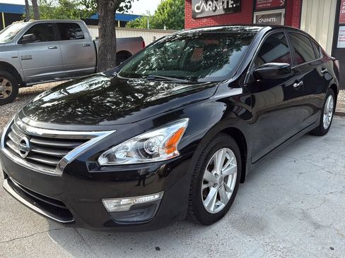 Used 2013 Nissan Altima 2.5 SV FWD image 1