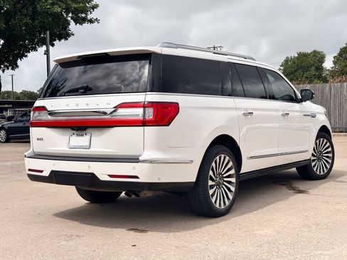 Used 2019 Lincoln Navigator L Reserve AWD/4WD image 4