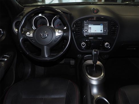 Used 2014 Nissan Juke SL image 10