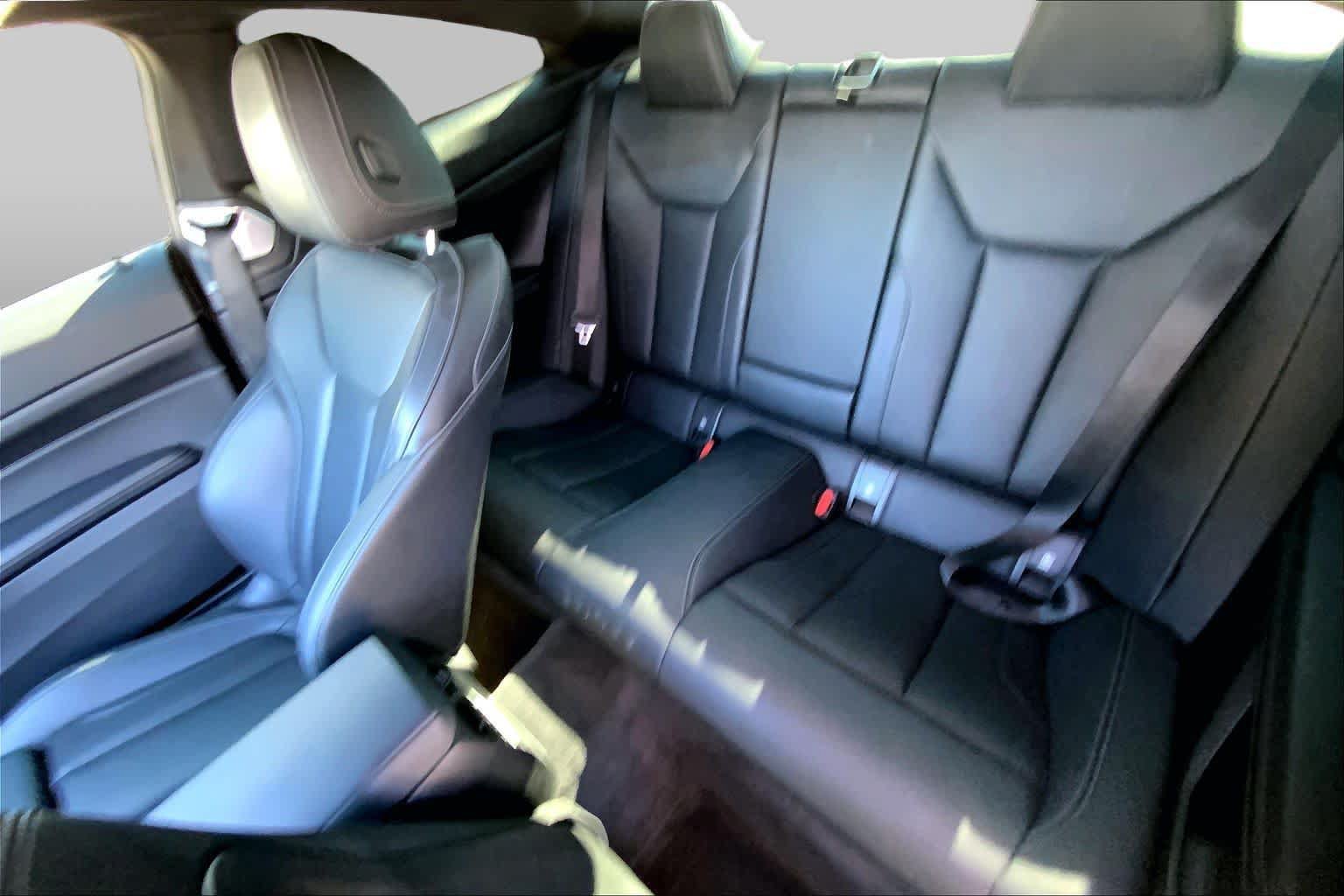 Used 2023 BMW 430i Coupe w/ Convenience Package RWD image 19