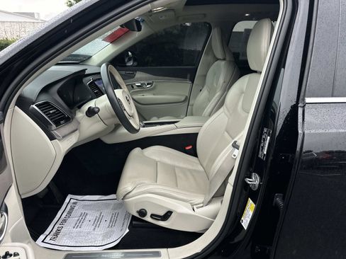 Certified 2023 Volvo XC90 T8 Ultimate image 18