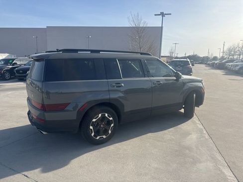 Used 2025 Hyundai Santa Fe SEL image 3