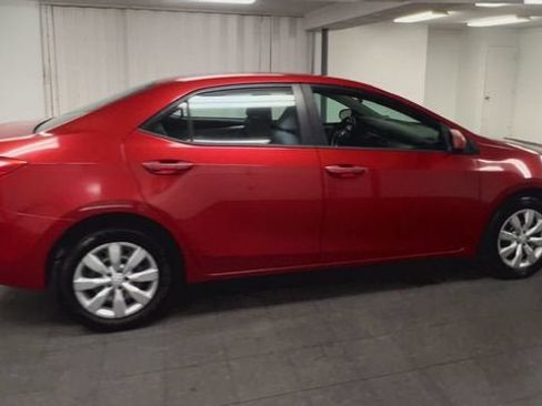 Used 2014 Toyota Corolla LE FWD image 9