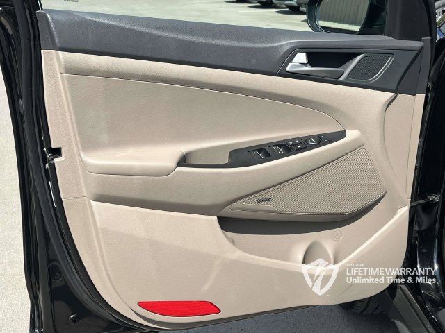 Used 2021 Hyundai Tucson Ultimate w/ Cargo Package AWD/4WD image 17