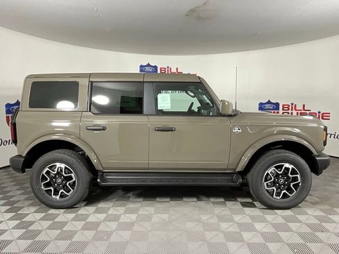 New 2026 Ford Bronco Outer Banks AWD/4WD image 2