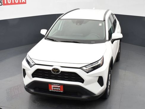 Used 2024 Toyota RAV4 XLE AWD/4WD image 22