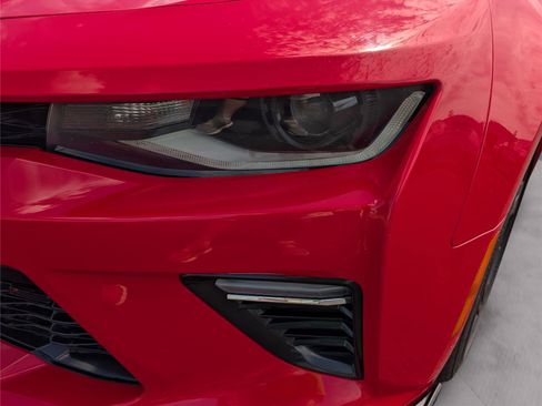 Used 2017 Chevrolet Camaro SS RWD image 41