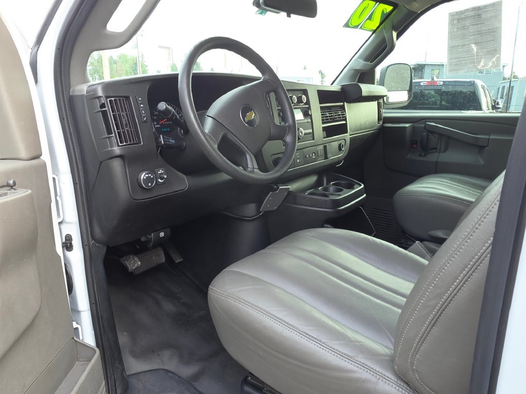 Used 2020 Chevrolet Express 2500 RWD image 29
