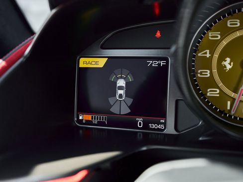 Used 2018 Ferrari 812 Superfast image 74