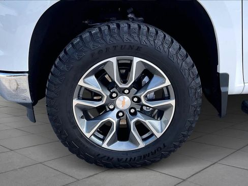 Certified 2025 Chevrolet Silverado 1500 LT w/ Texas Edition Plus image 10