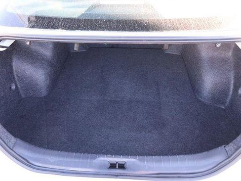 Used 2025 Nissan Altima 2.5 SV image 7