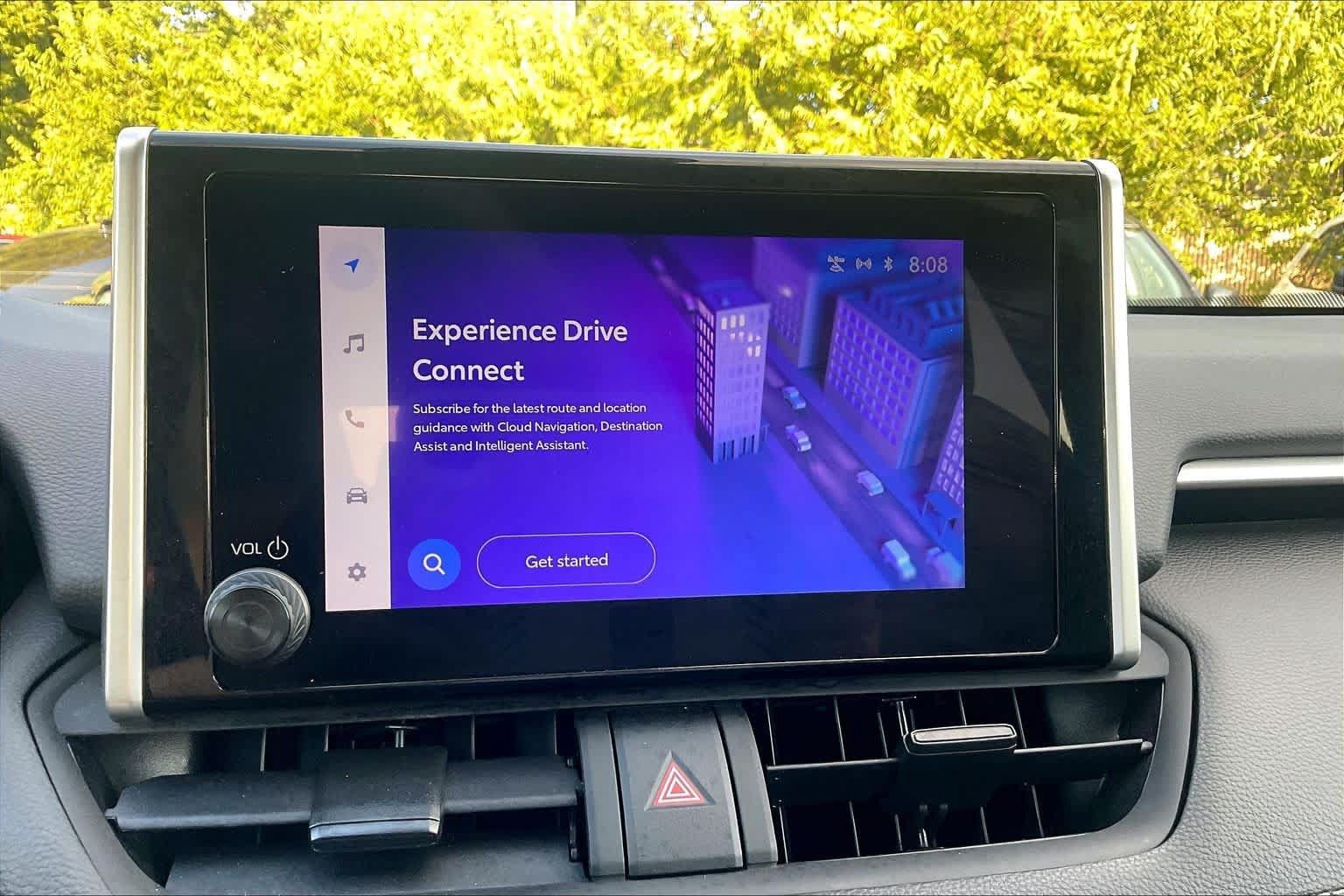 Used 2025 Toyota RAV4 XLE FWD image 31