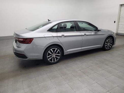 Used 2025 Volkswagen Jetta SE image 10