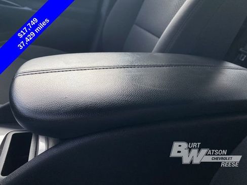 Used 2023 Chevrolet Malibu LT image 23