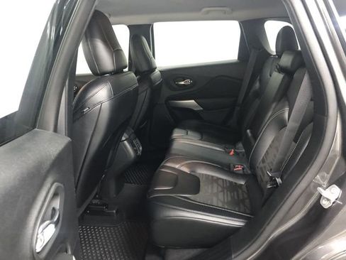 Used 2022 Jeep Cherokee Latitude image 25