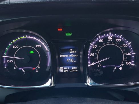 Used 2013 Toyota Avalon Limited image 14