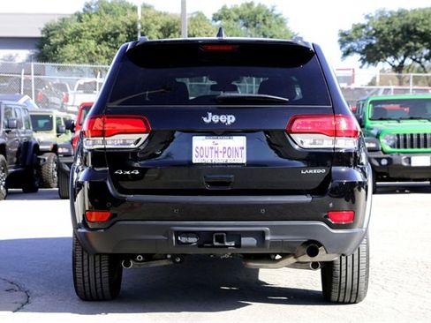 Used 2021 Jeep Grand Cherokee Laredo image 6