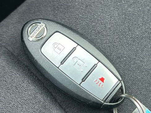 Used 2015 Nissan Pathfinder S AWD/4WD image 26