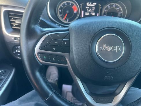 Used 2020 Jeep Cherokee Latitude Lux w/ Quick Order Package 26H Lux AWD/4WD image 19