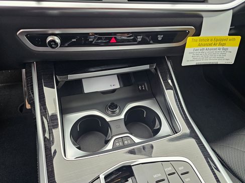 New 2026 BMW X7 xDrive40i w/ Executive Package image 22