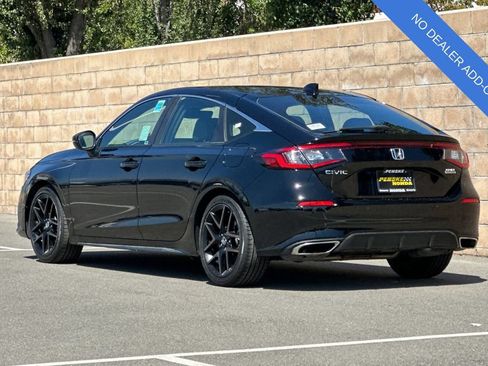 Used 2024 Honda Civic Sport Touring image 6