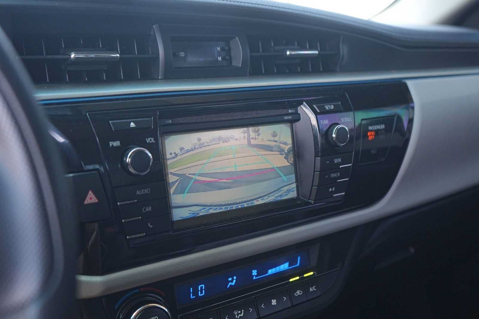 Used 2014 Toyota Corolla LE FWD image 24