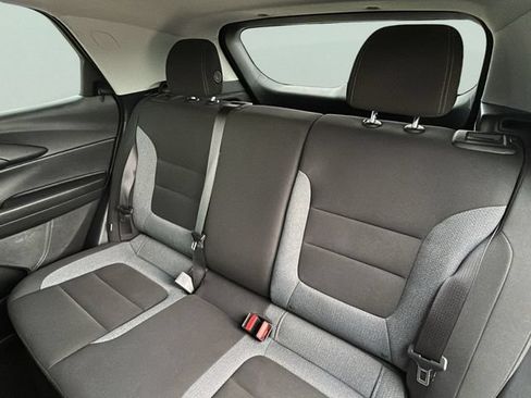 Used 2025 Chevrolet TrailBlazer LT AWD/4WD image 18