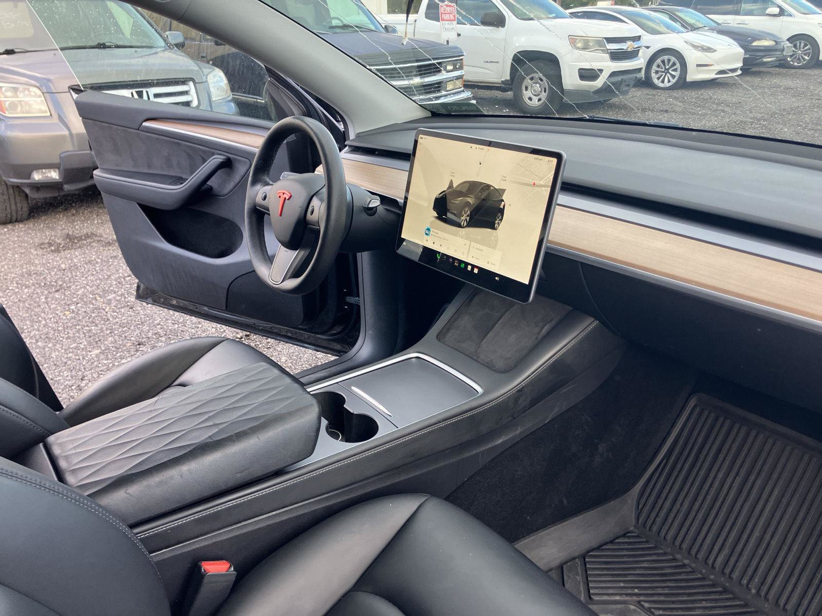 Used 2023 Tesla Model Y Long Range AWD/4WD image 24