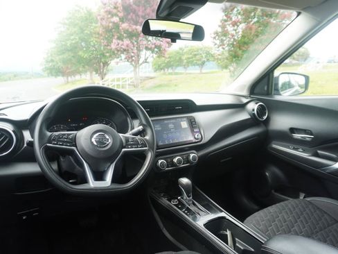 Used 2023 Nissan Kicks SV FWD image 14